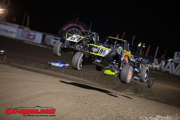 Buggy-Jump-Lucas-Oil-Off-Road-3-23-15