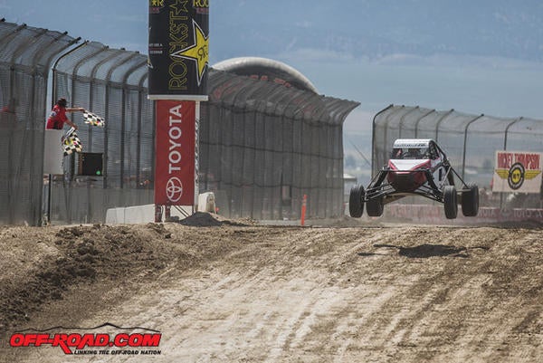 Mike-Valentine-Checkered-Lucas-Oil-Off-Road-6-22-15