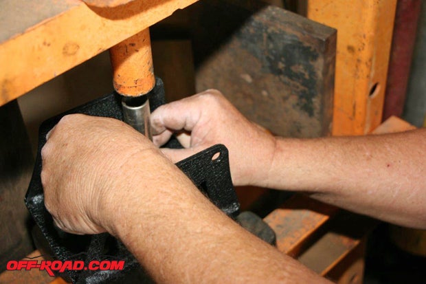 Install the wheel mount studs into the adjustable wheel mount plate. The studs may be pressed into placeas shown hereor drawn in by tightening the washer and nut.