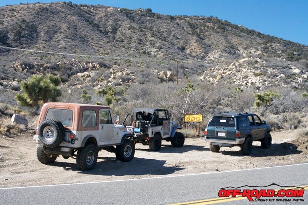 Less than a mile north of the turnoff to Cactus Flats, the entrance to Jacoby Canyon Trail has enough room to park while you try to figure out if you chose the right one.
