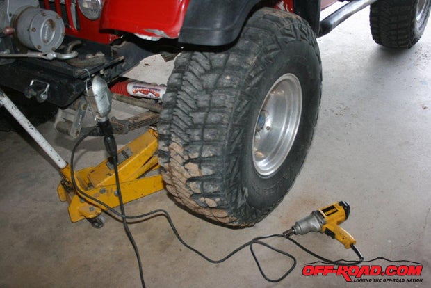 Although the hubs can be worked on while the wheel is in place, its easier with the wheel removed, and youll need the wheel off the ground to ascertain what component is broken.