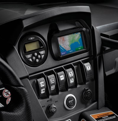 The Commander 1000 Limited's front dash is loaded. 