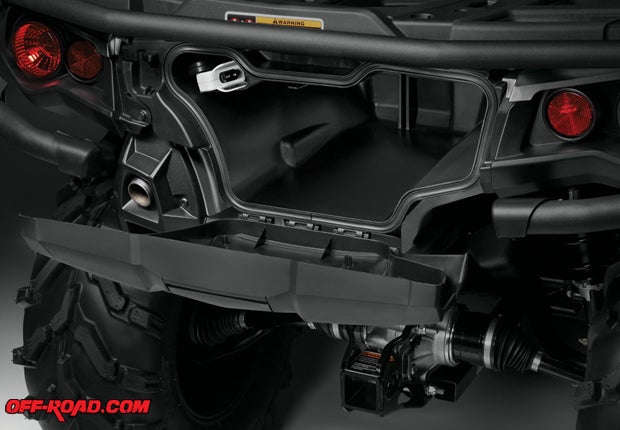 The Commander 1000 XT features a rear storage compartment for gear. 