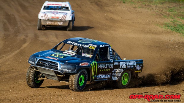 CJ Greaves earned the victory at Round 13 in Pro Light, taking cue from father Johnny Greaves whos had his share of victories at Crandon over the years.