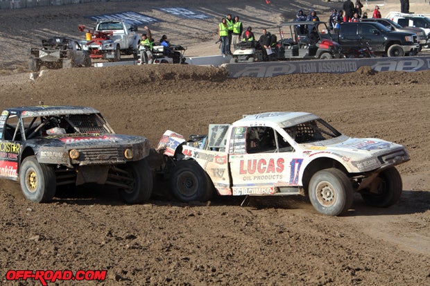 Carl Renezeder (17) took the inside line to pass Kyle LeDuc (99) in the second half of the Pro 4 race on Sunday. 