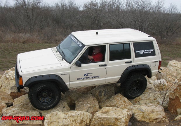 The rock garden course was a good test of the Discovery S/T Maxx's capability. 