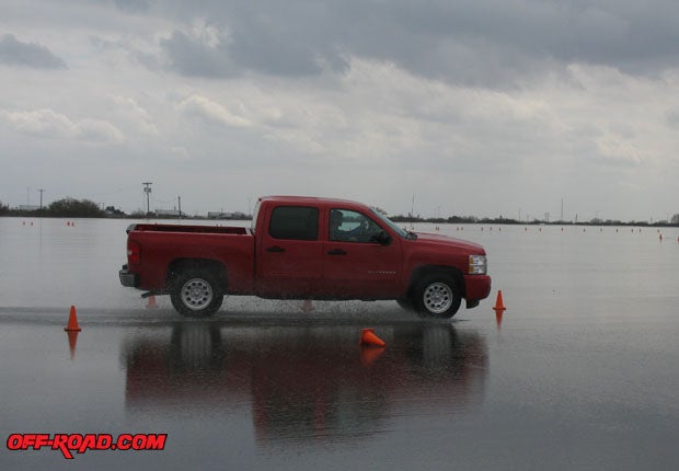 The wet course testing showed the A/T3's great wet traction. 