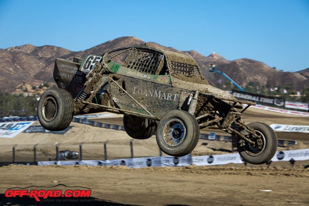 Dave Mason Jr. finished in second place to earn a $5,000 check in the Pro Buggy Cup Race at Lake Elsinore. 