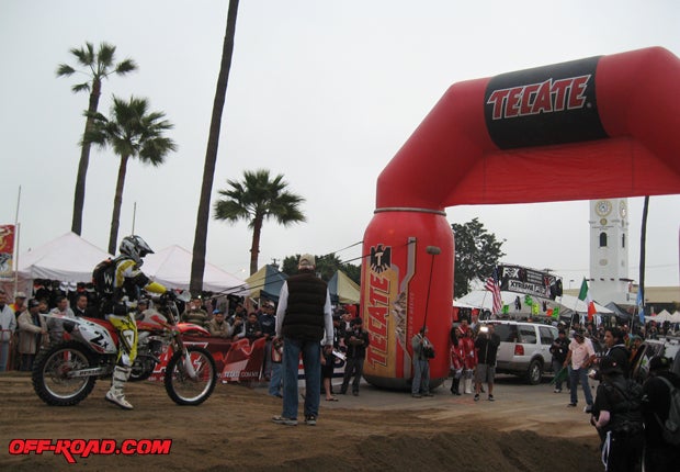 The dirt bikes were first off the line in Ensenada this morning. Photo by Dan Passe