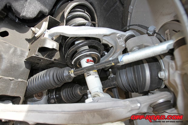 The independent front suspension features coilover shocks and forged aluminum upper control arms and cast-aluminum lower arms that Chevy says is 23 pounds lighter and 10 percent stiffer than comparable steel pieces. 