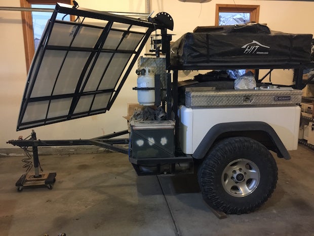 Solar Flex panels can be configured on an offroad trailer in several ways. We fabricated an adjustable array to maximize flexibility and efficiency.