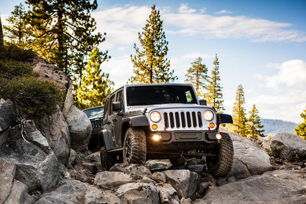Sway bars help provide stable and confident handling while on the road, but by disconnecting the part for off-road use will allow more suspension movement and articulation. 