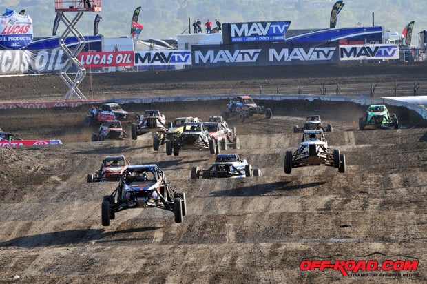 Mike Porter leads the Pro Buggy Unlimited class en route to victory at Round 4. 