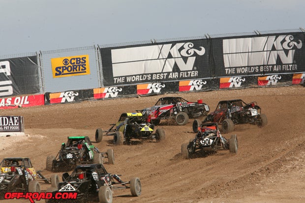 Mike Porter leads the Pro Buggy Unlimited pack during Saturday's race. 