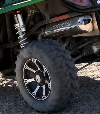 The five-point rear suspension offers an incredible 18 inches of travel and unrivaled adjustability.
