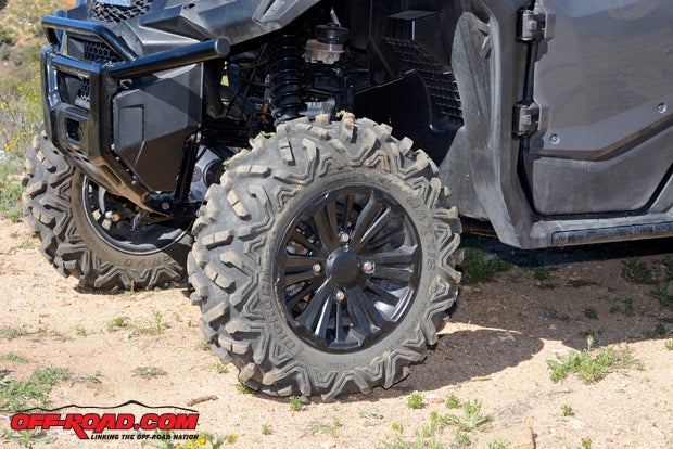 The 1000-5 Deluxe unit we tested features larger 14-inch wheel compared to the standard 12-inch wheel. 
