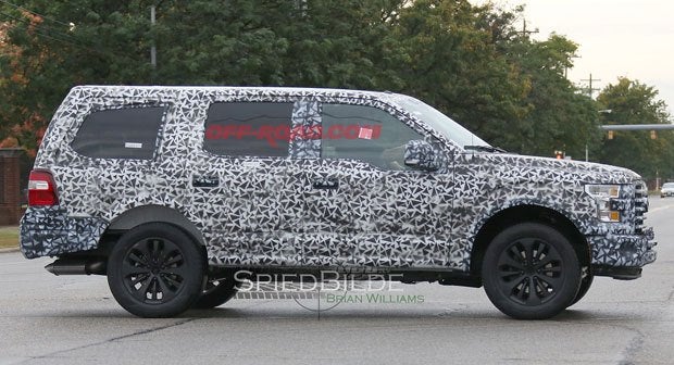 2018-Ford-Expedition-Spy-Shot-1