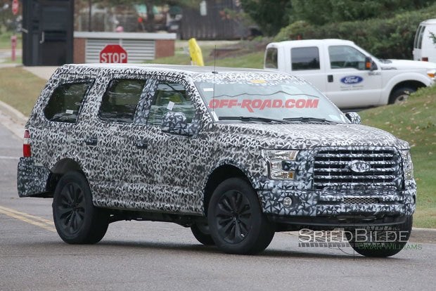 2018-Ford-Expedition-Spy-Shot-2