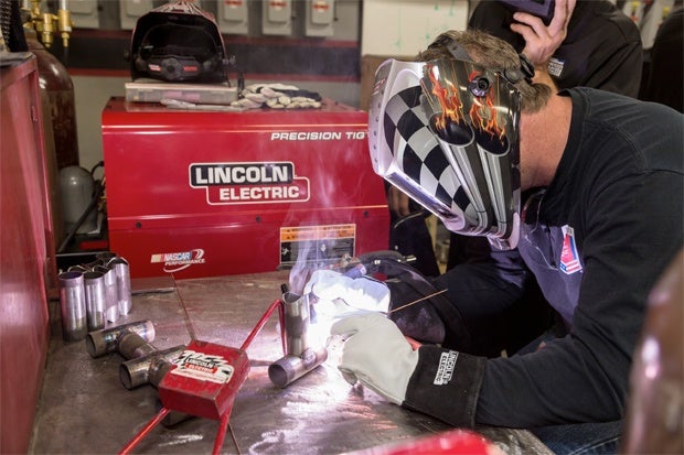 lincoln-electric-hosts-annual-advanced-motorsports-welding-seminar