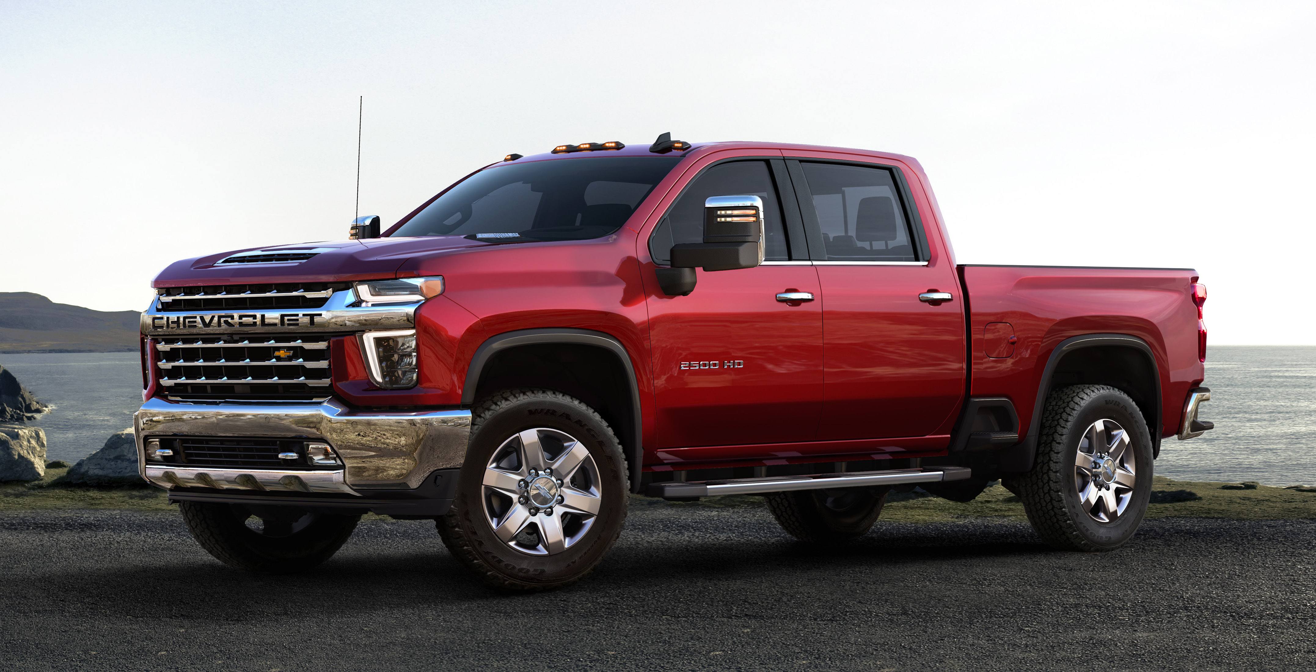 pulling-its-weight-2020-chevrolet-silverado-hd-tows-35-500lbs-off