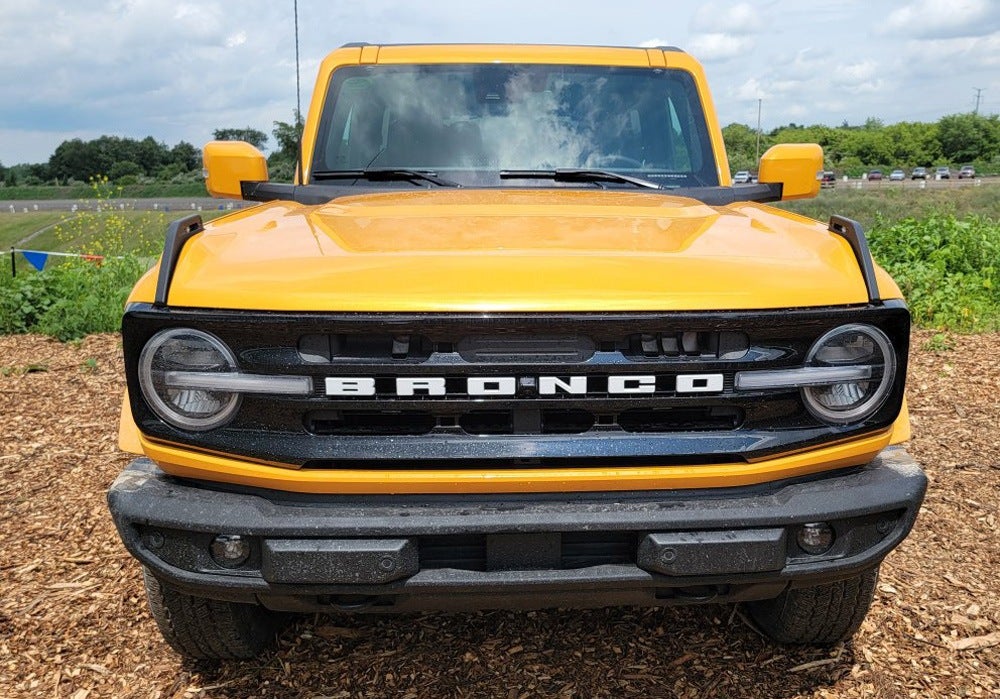 2022 Ford Bronco Front