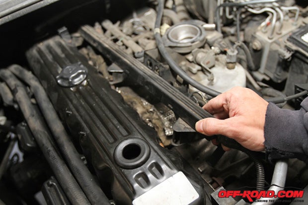 Valve Cover Removal on  Jeep Engine: 