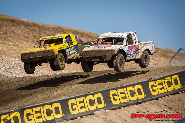 Jerett Brooks (77) battles with Brandon Arthur in Pro Light. Brooks earned the win at Round 14, while Arthur left Reno with a second-place finish at Round 13.
